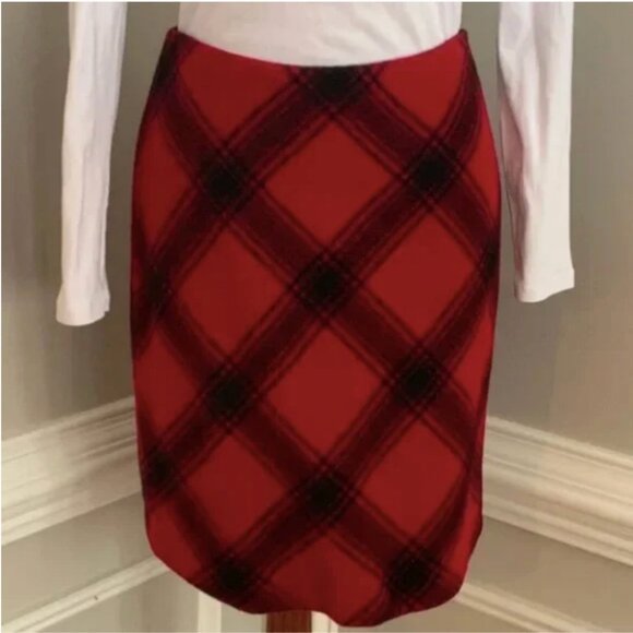 Talbots Red and Black Plaid Wool Alpaca Blend Pencil Skirt Size 4P - Picture 8 of 8